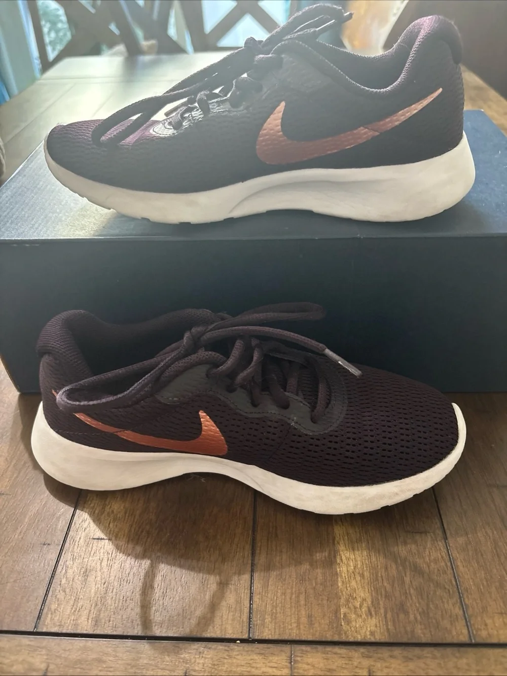 Nike Tanjun Womens 6 Black Bronze White Running Shoes Sneaker 812655-601